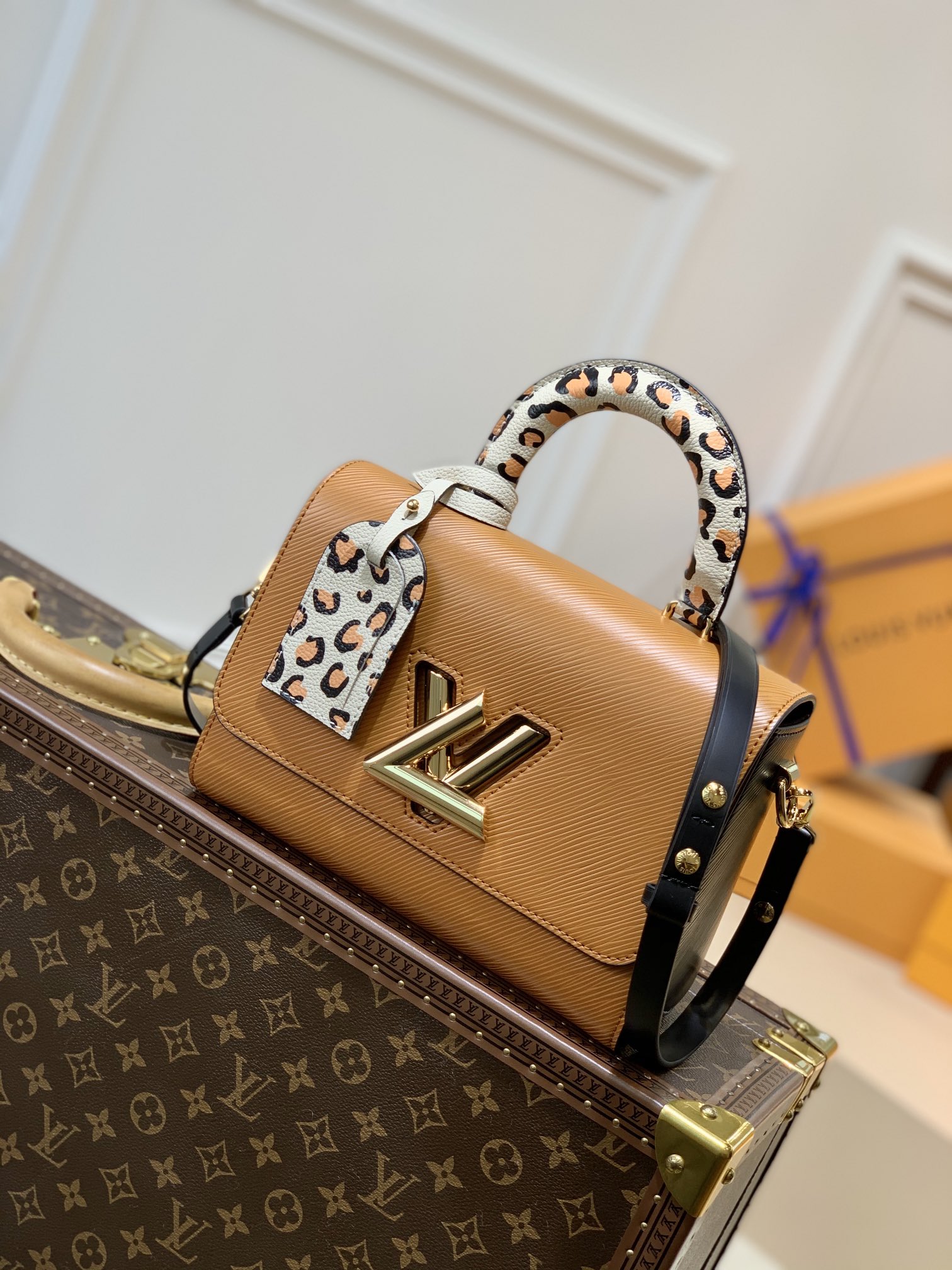 Louis_Vuitton_Twist_MM-2