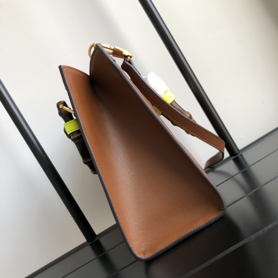 Gucci_Diana_Top_HandBags