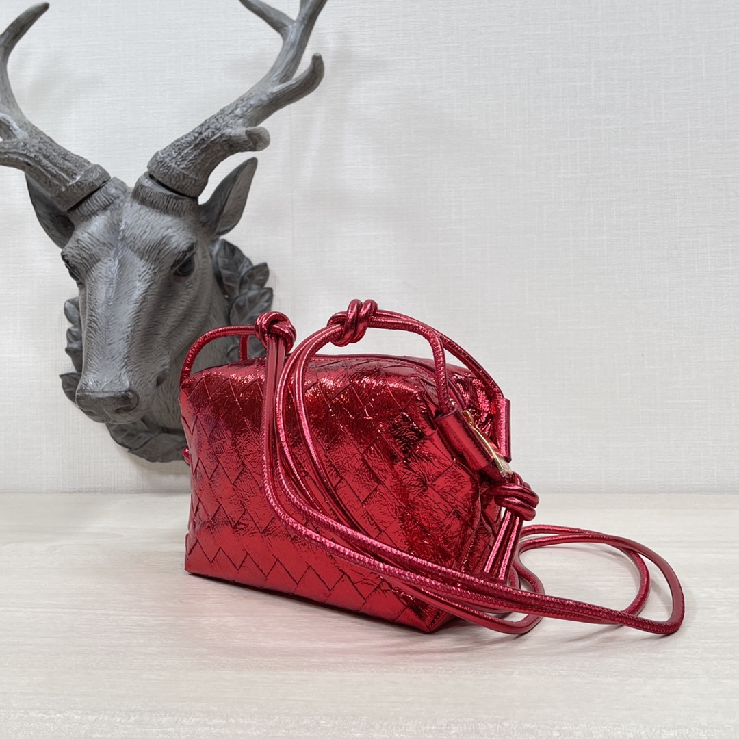 Bottega_Veneta_Arco_Bag-