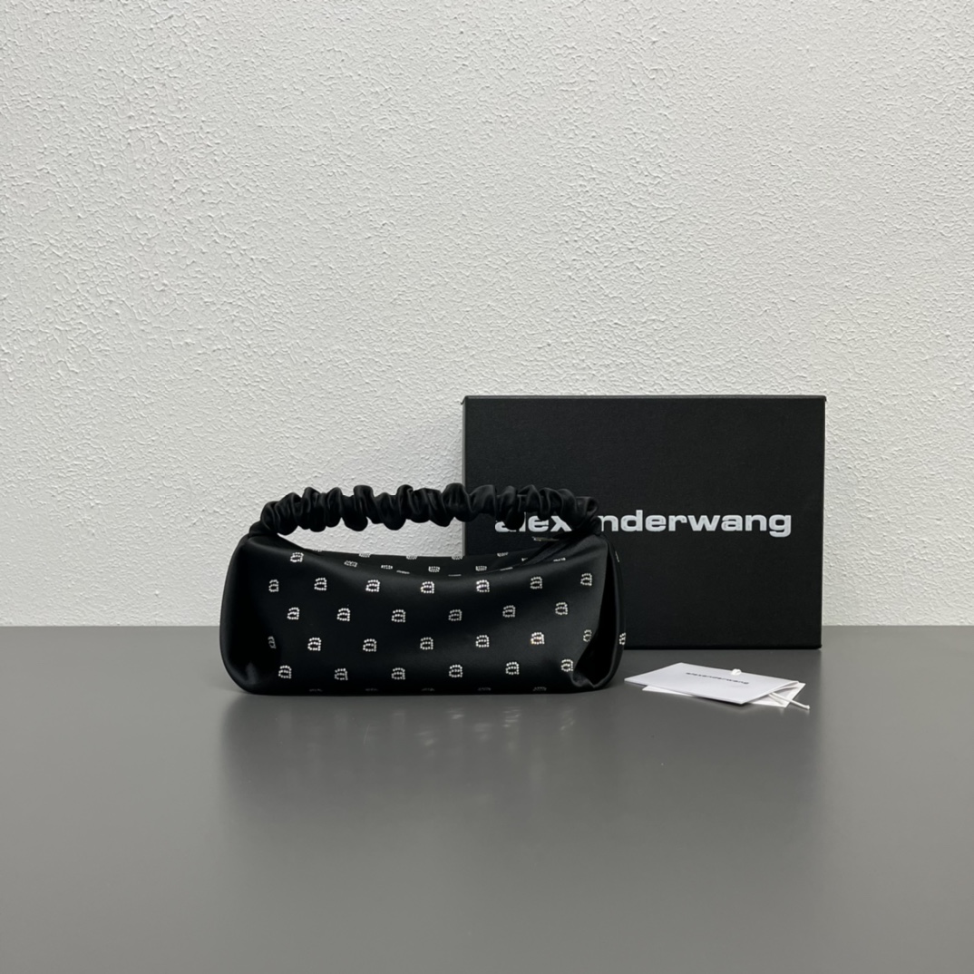 Bottega_Veneta_Cassette_