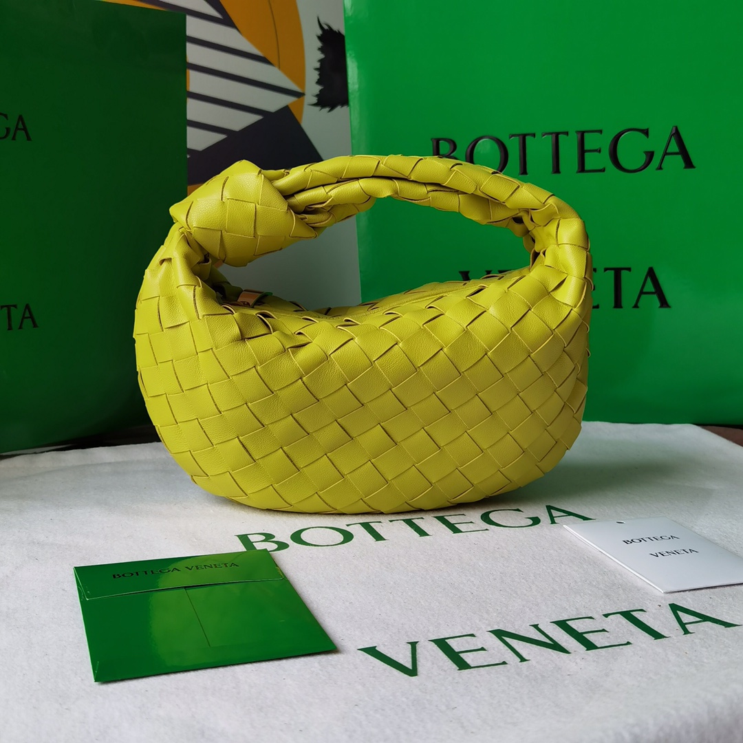 Bottega_Veneta_Jodie_Hob