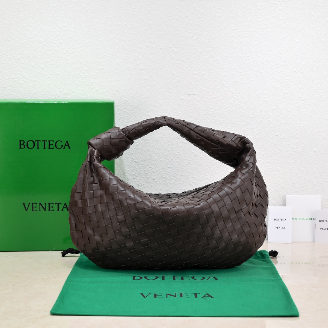 Bottega_Veneta_Jodie_Hob