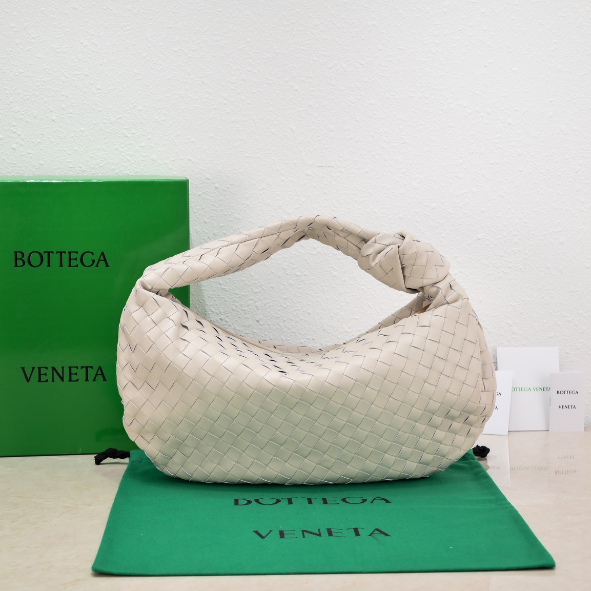 Bottega_Veneta_Jodie_Hob