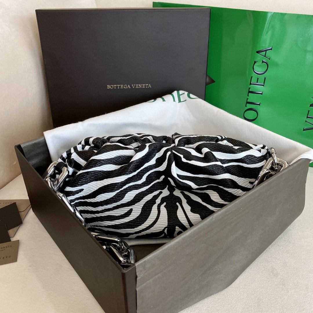 Bottega_Veneta_The_Chain