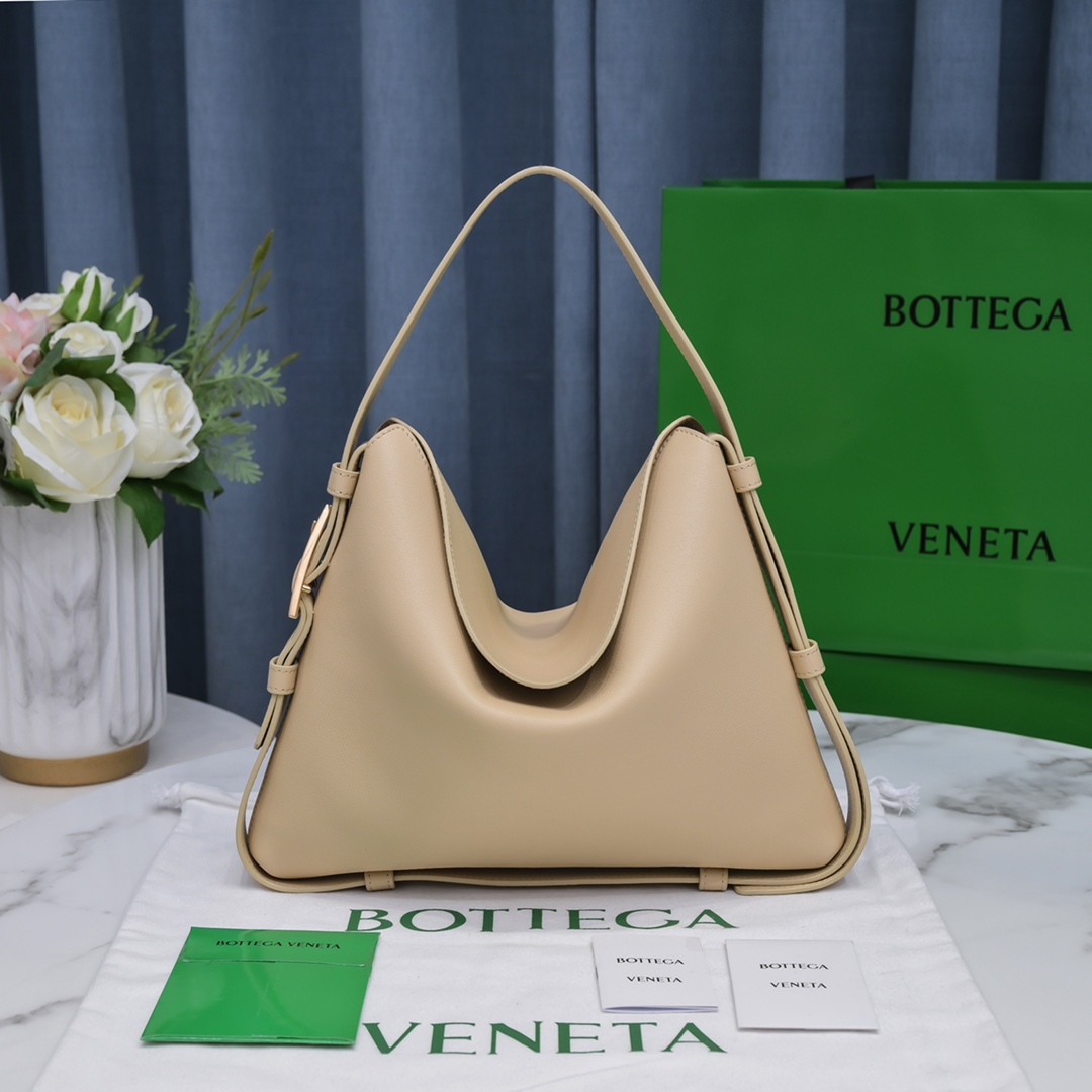 Bottega_VenetaCradle_Tot
