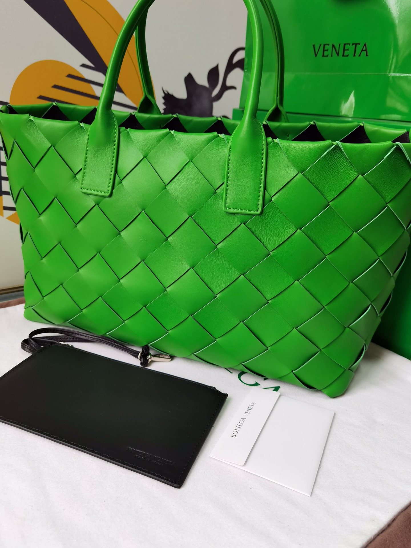 Bottega_VenetaTote-41_26