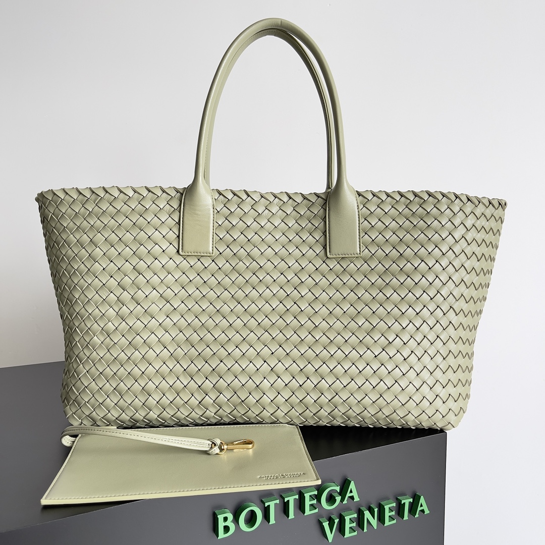 Bottega_Veneta_Large_Tot