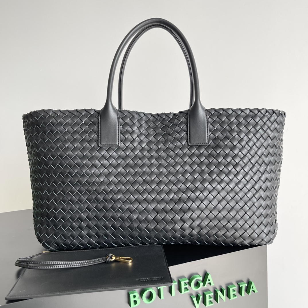 Bottega_Veneta_Large_Tot