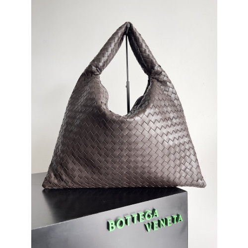 Bottega_Veneta_Hop_Bag-5