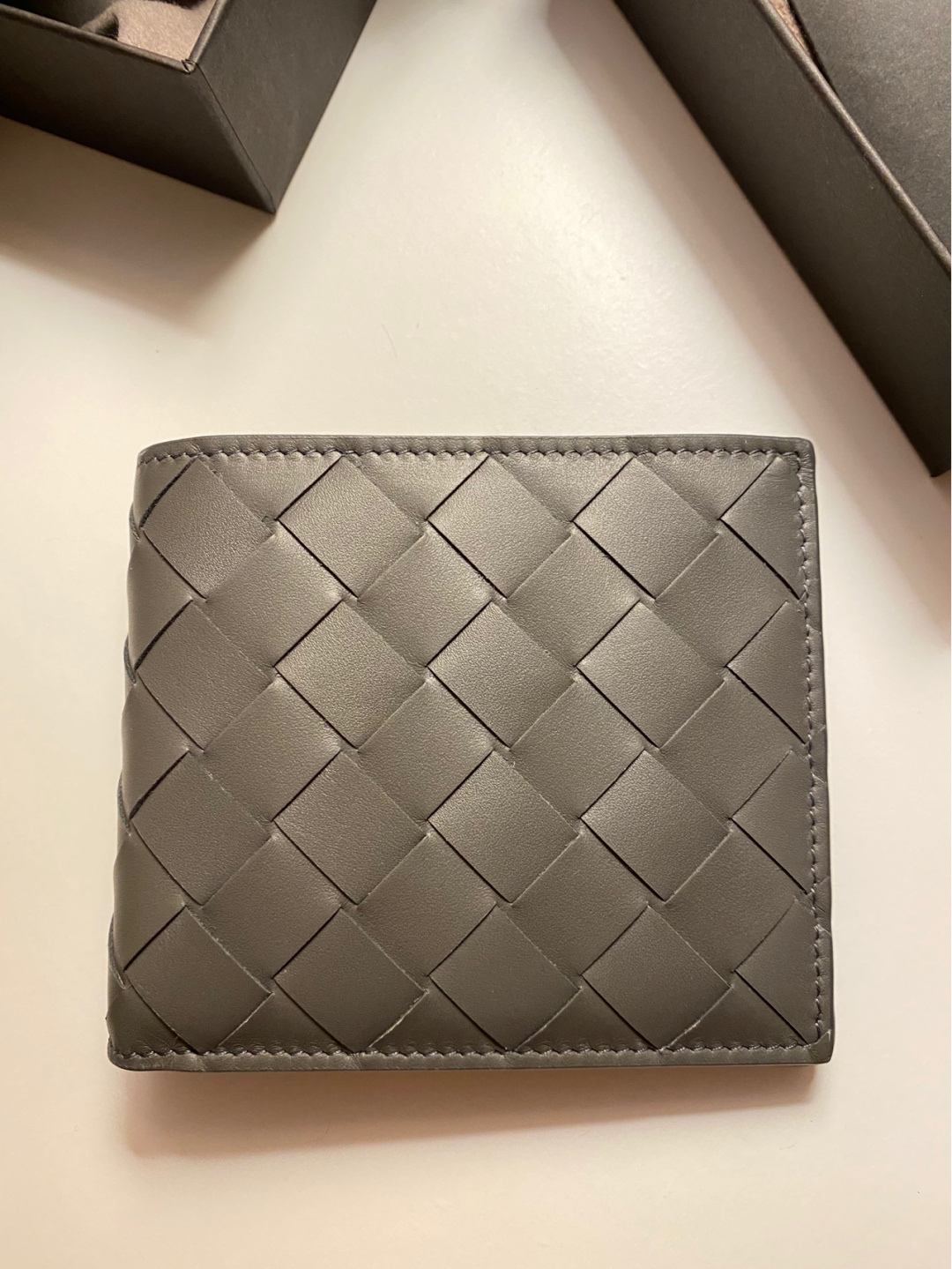 Bottega_Veneta_Wallet-8.