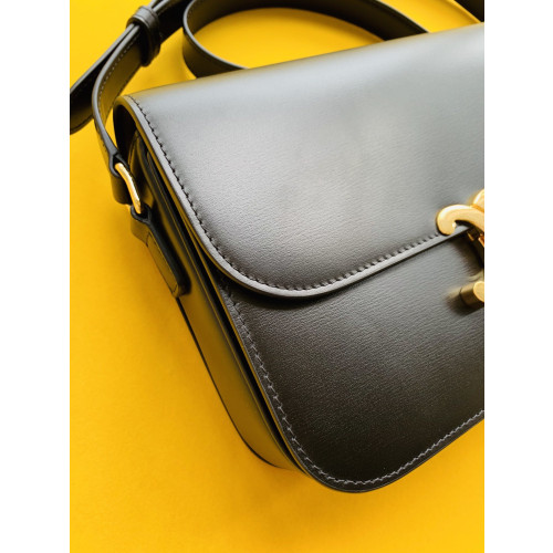 Celina_Celina_Triomphe_B