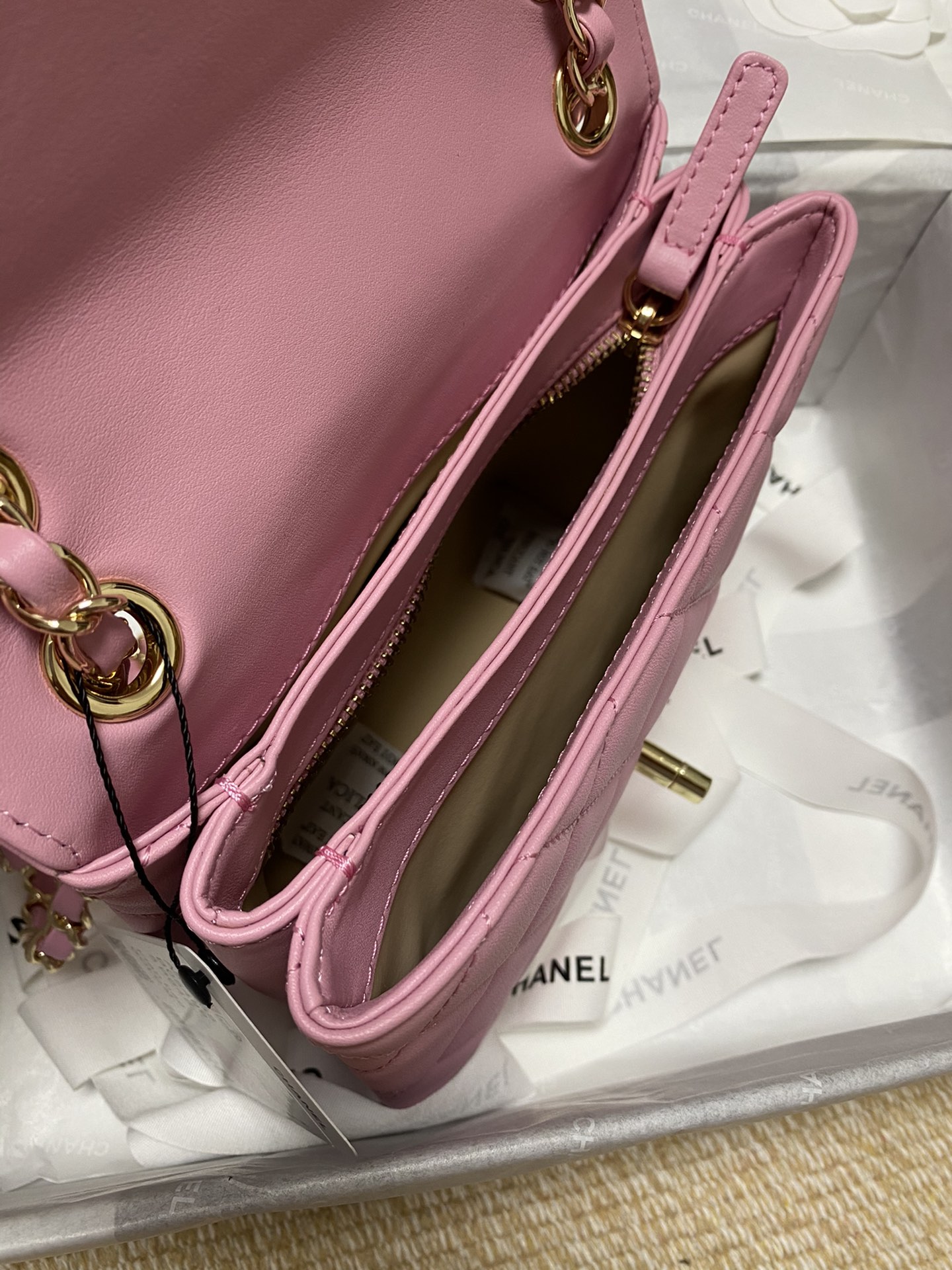 Ch@nel_Small_Chain_Bag-1