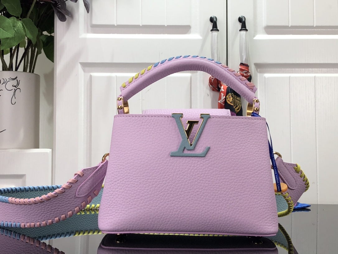 Louis_Vuitton_Capucines_