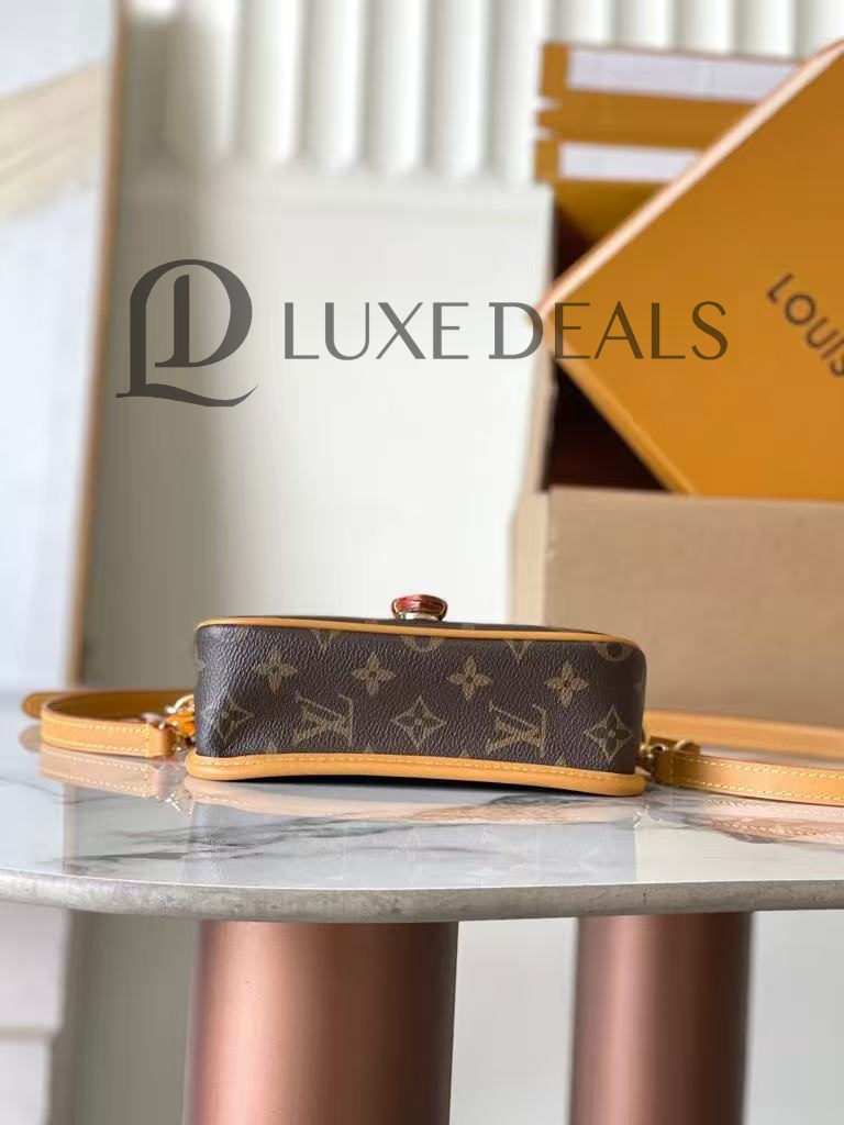 LOUIS VUITTON NANO DIANE M83298