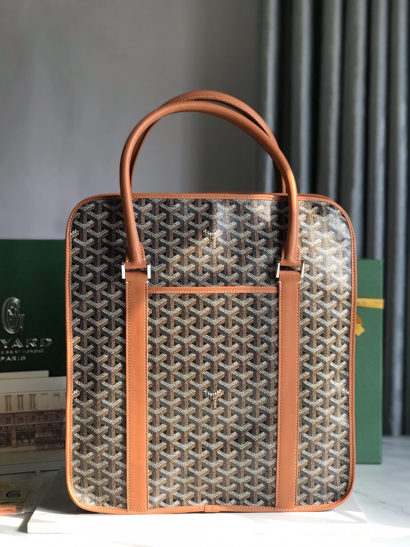 Goyard_Bourg