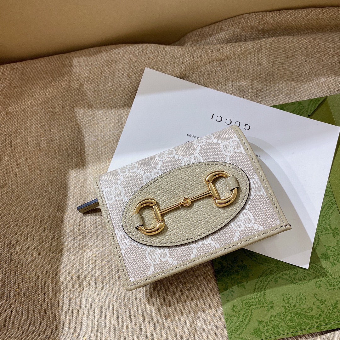 Gucci_1955_Horsebit_Wall