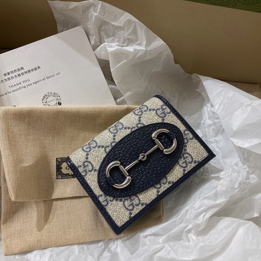 Gucci_1955_Horsebit_Wall