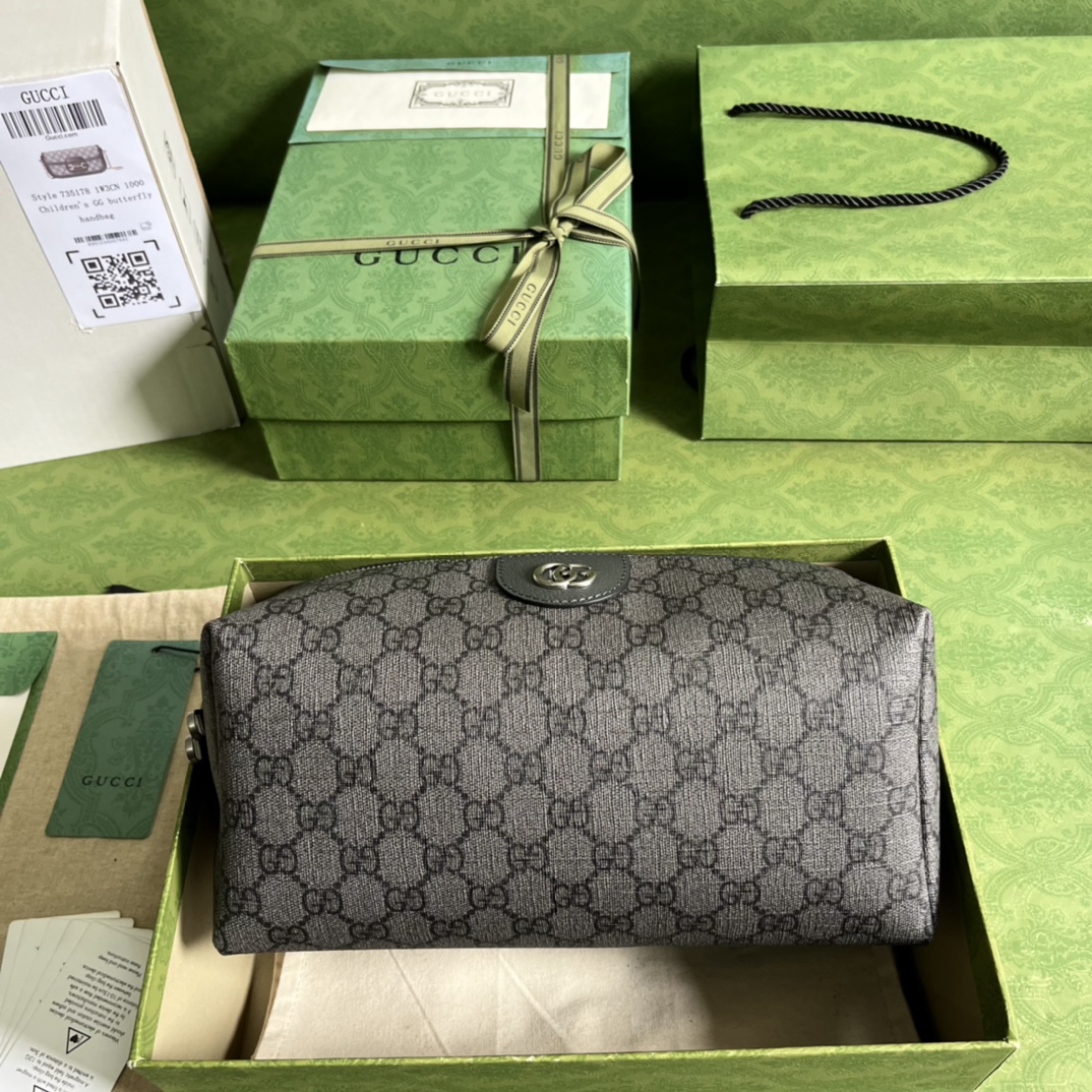 Gucci_Pouch-25.5x_12x_11