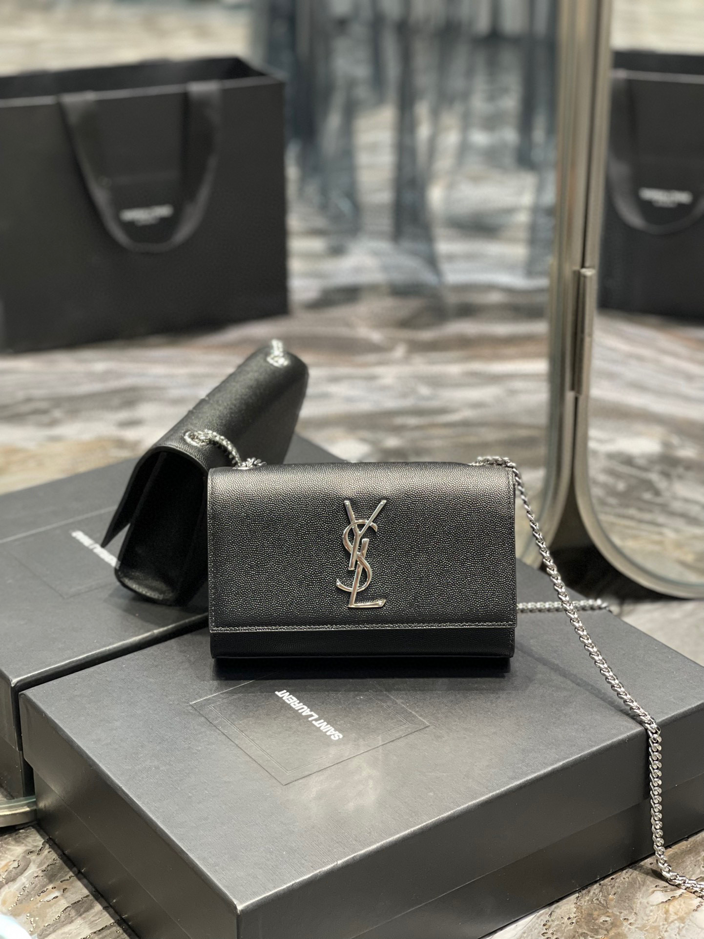 YSL_Kate_In_Grain_De_Pou