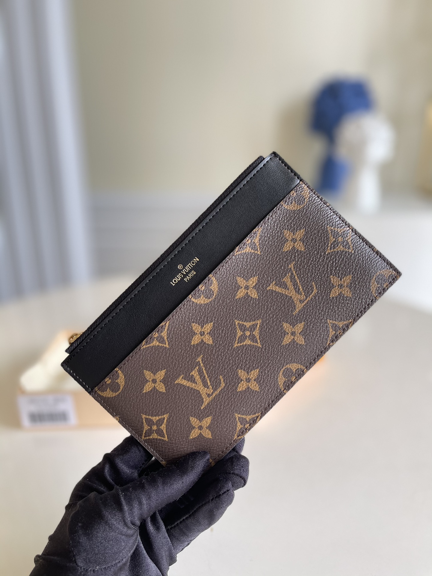 Louis_Vuitton_Slim_Purse