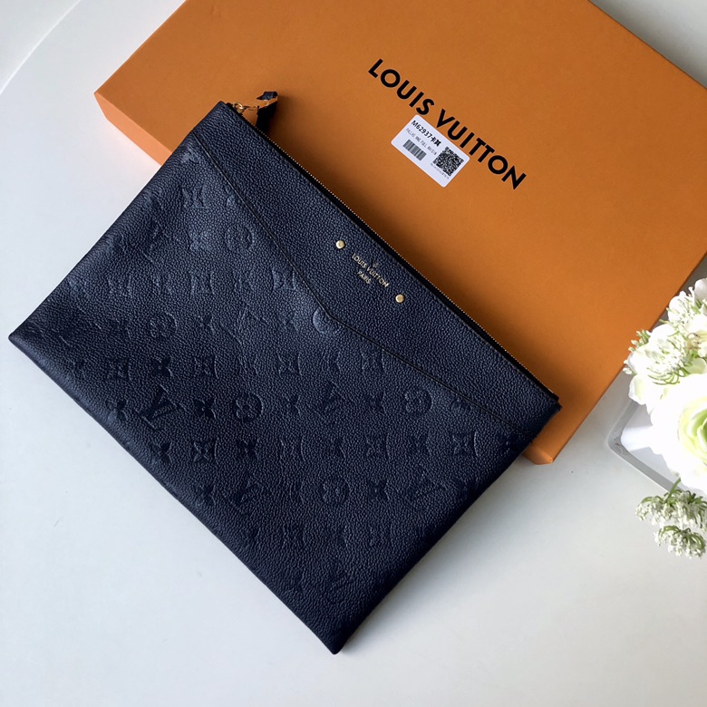 Louis_Vuitton_Pouch-29.5