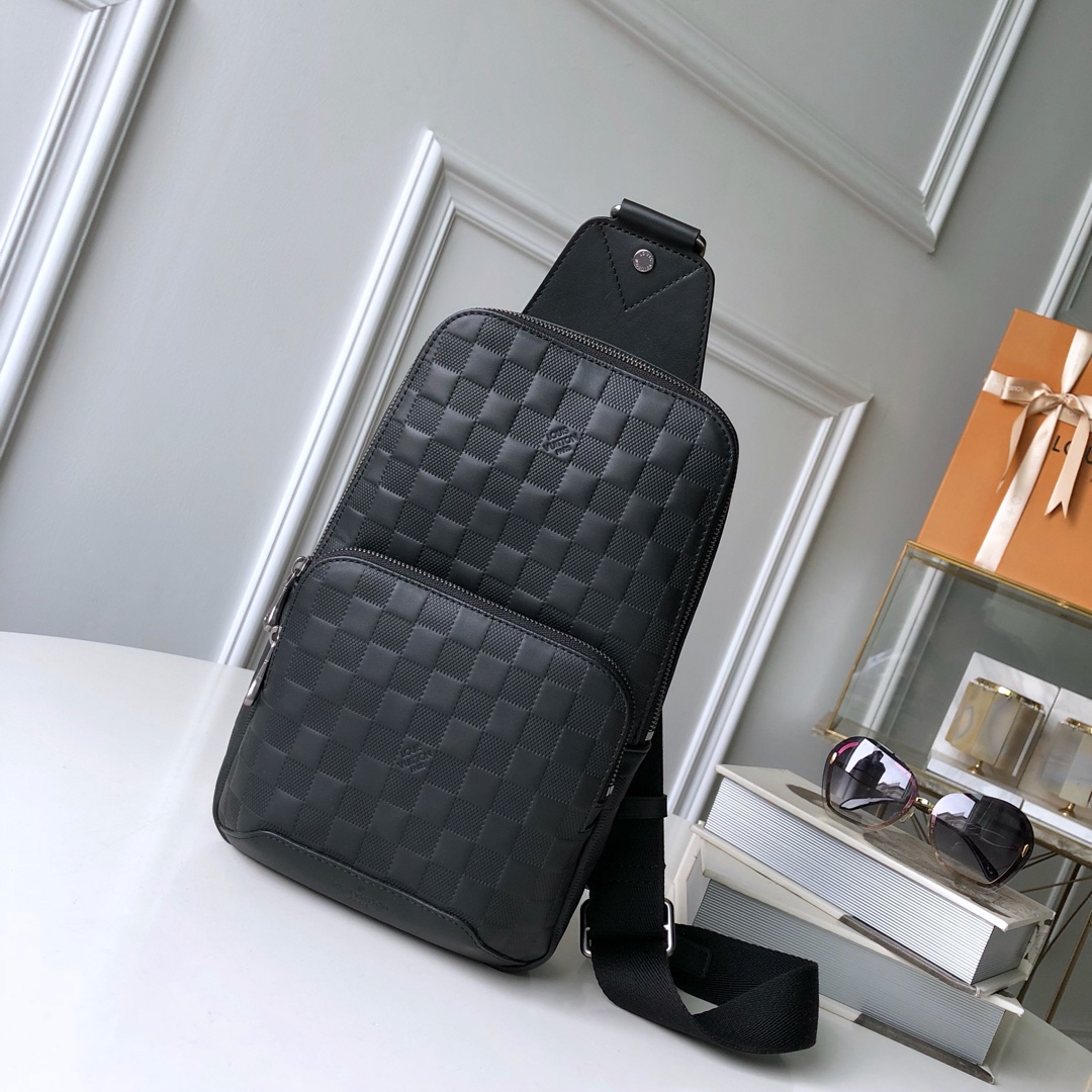 Louis_Vuitton_Damier_Gra