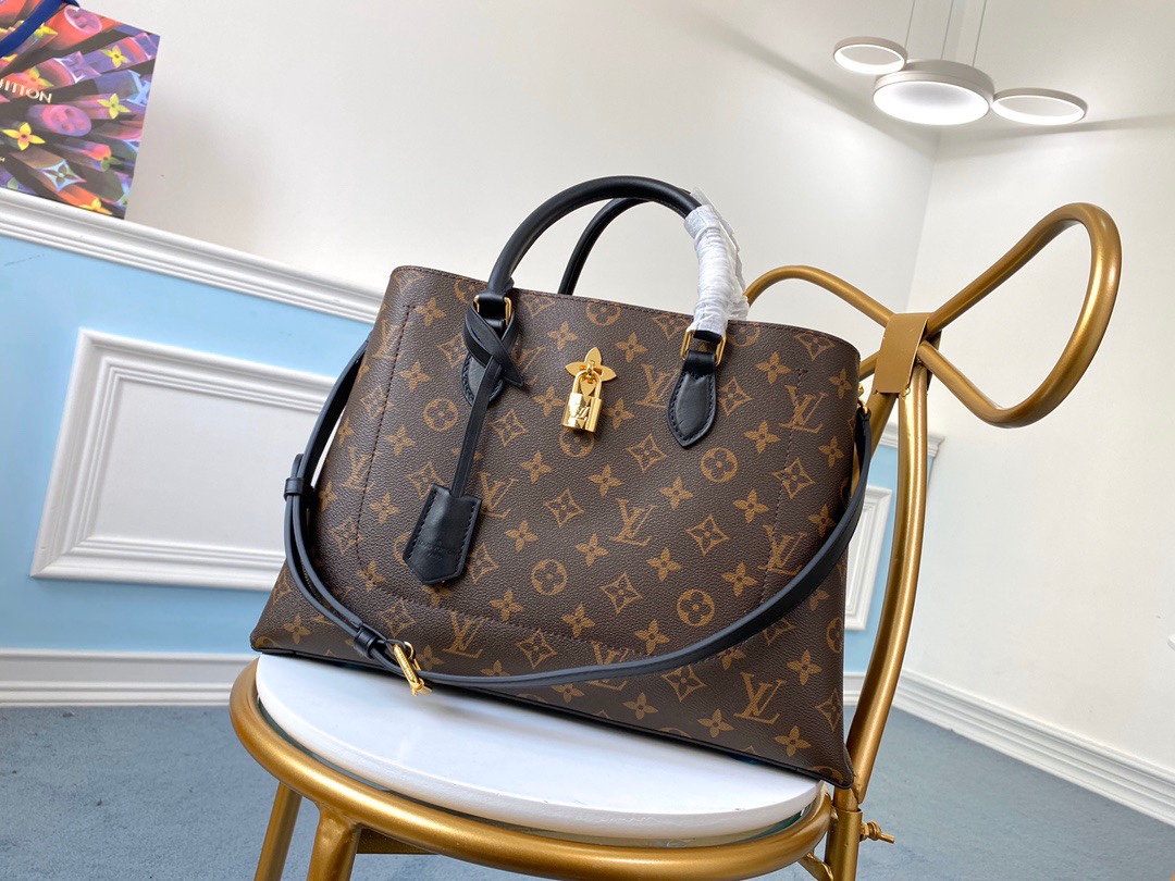Louis_Vuitton_Flower_Tot