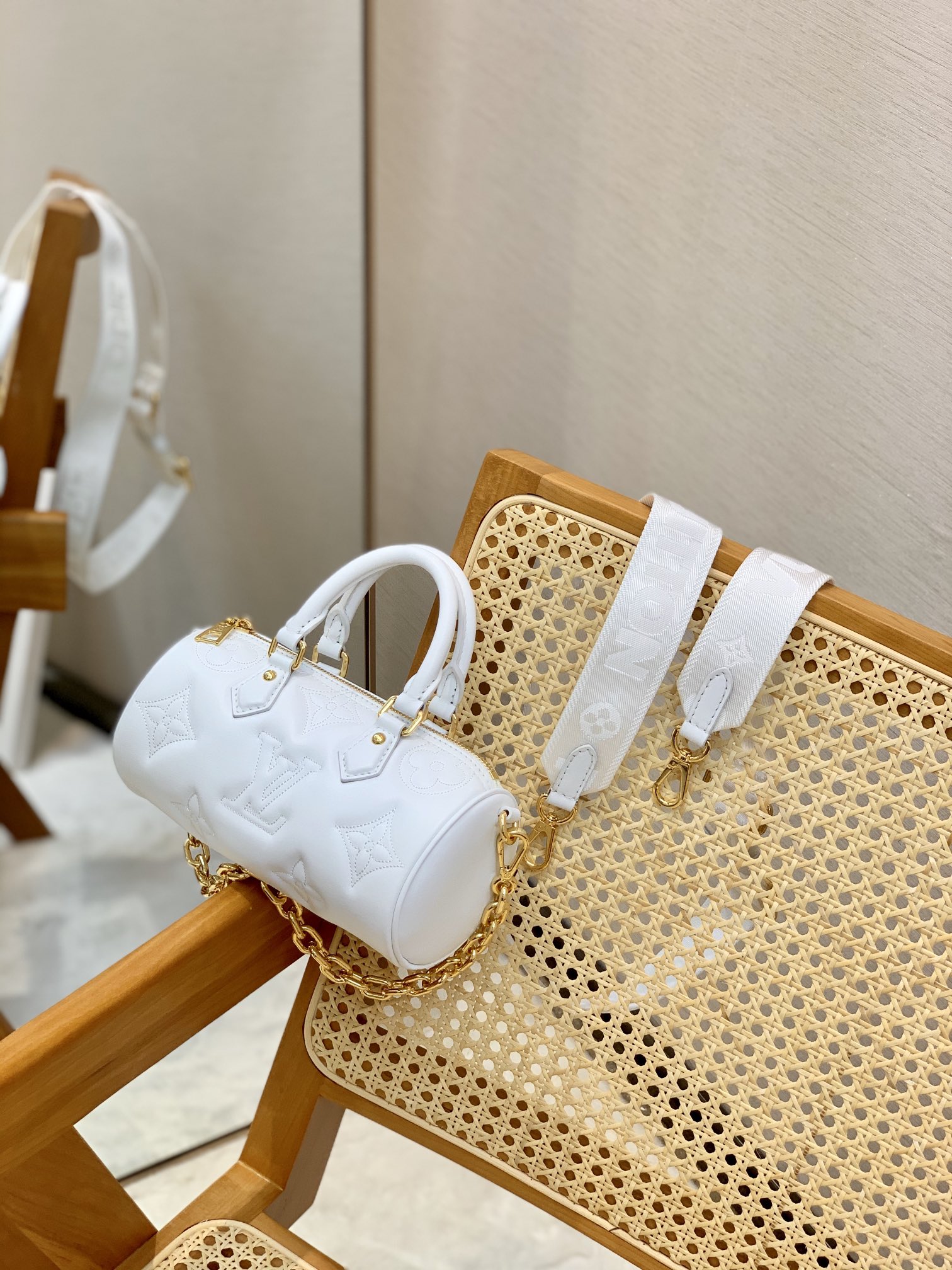 Louis_Vuitton_M45707_Pap