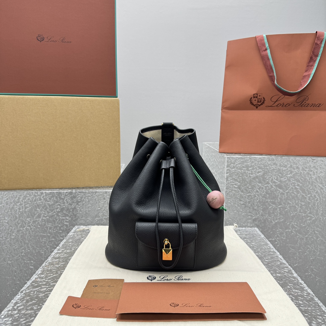 Loro_Piana_Extra_Bag-14_