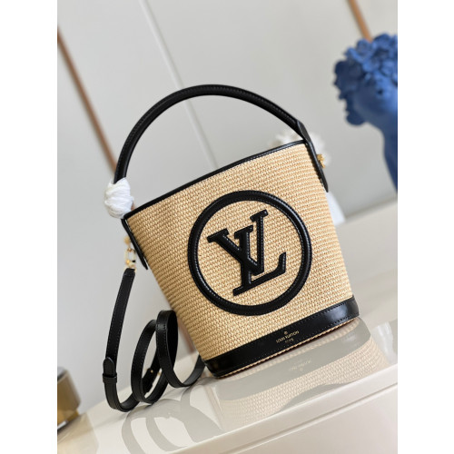Louis_Vuitton_Petit_Buck