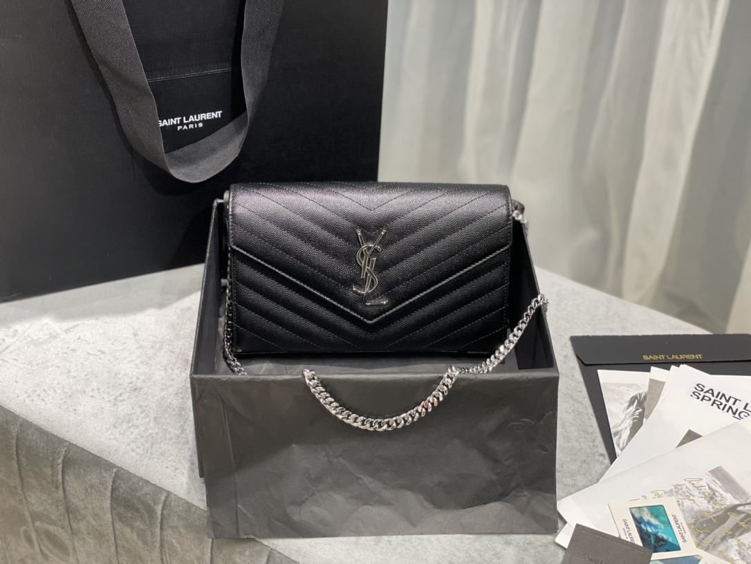 YSL_Woc_Chain_Bag-22.5x1