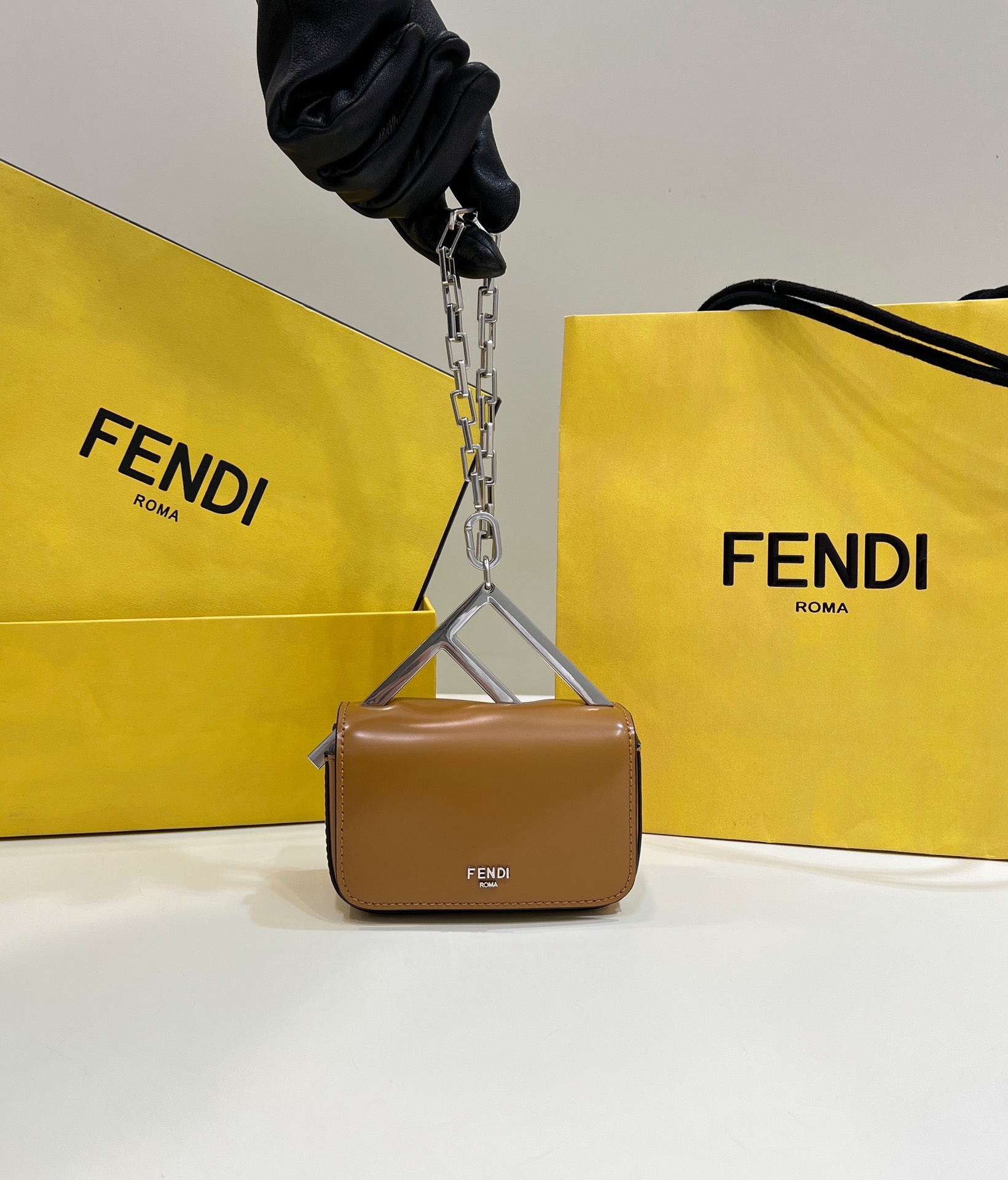 Fendi_Nano_F_Bag-13_5.5_