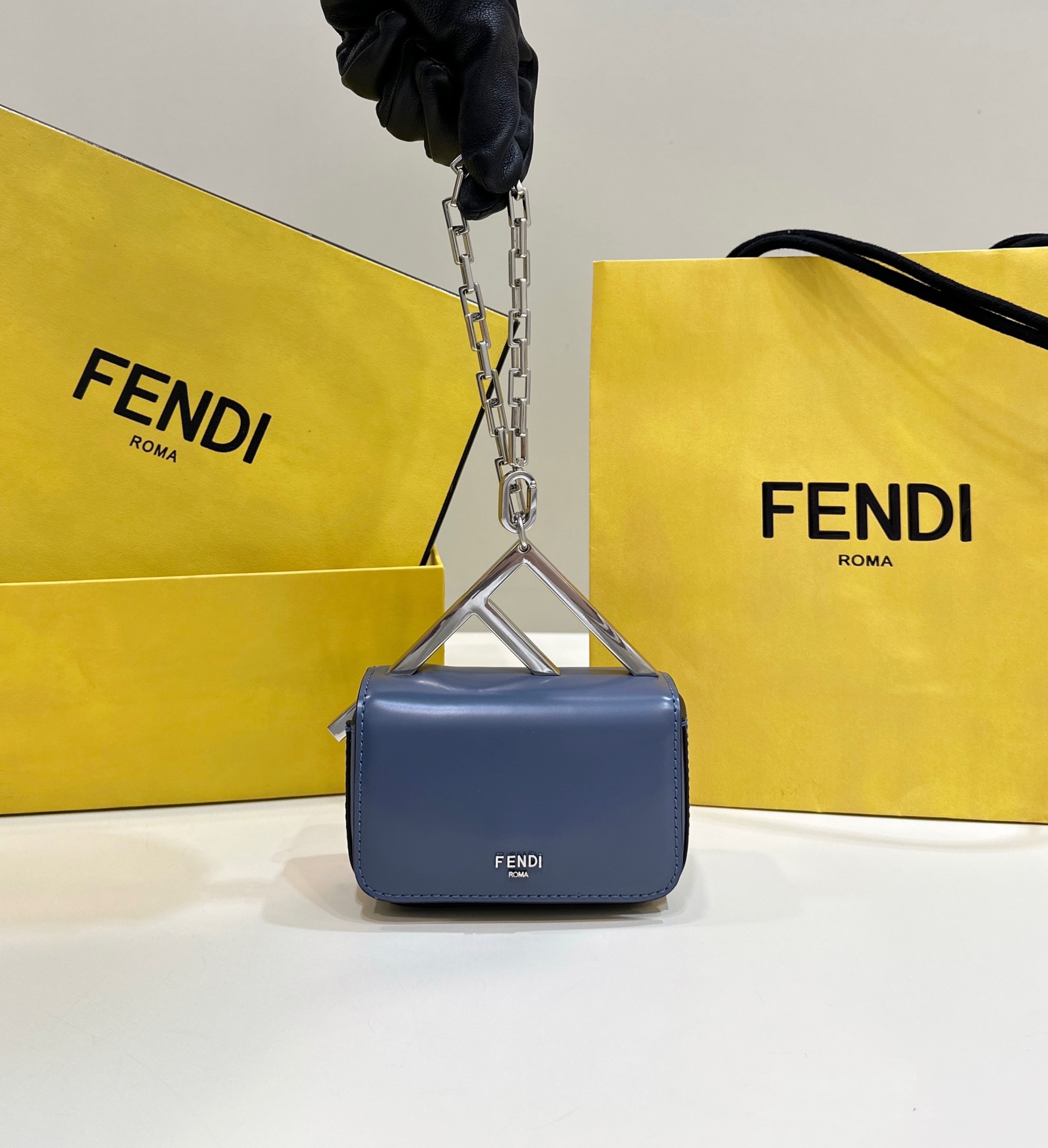 Fendi_Nano_F_Bag-13_5.5_