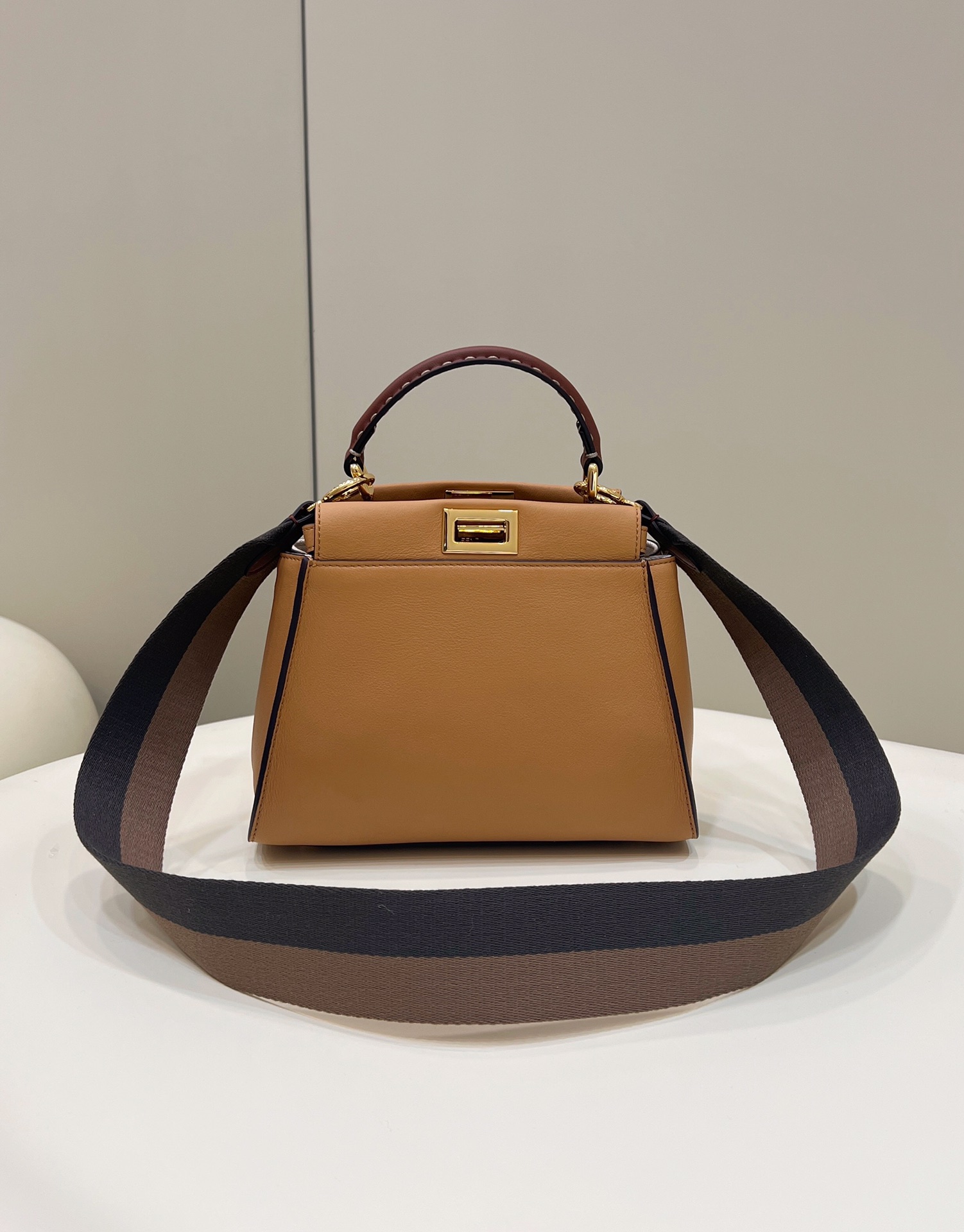 Fendi_PeekabooTote-24×7×
