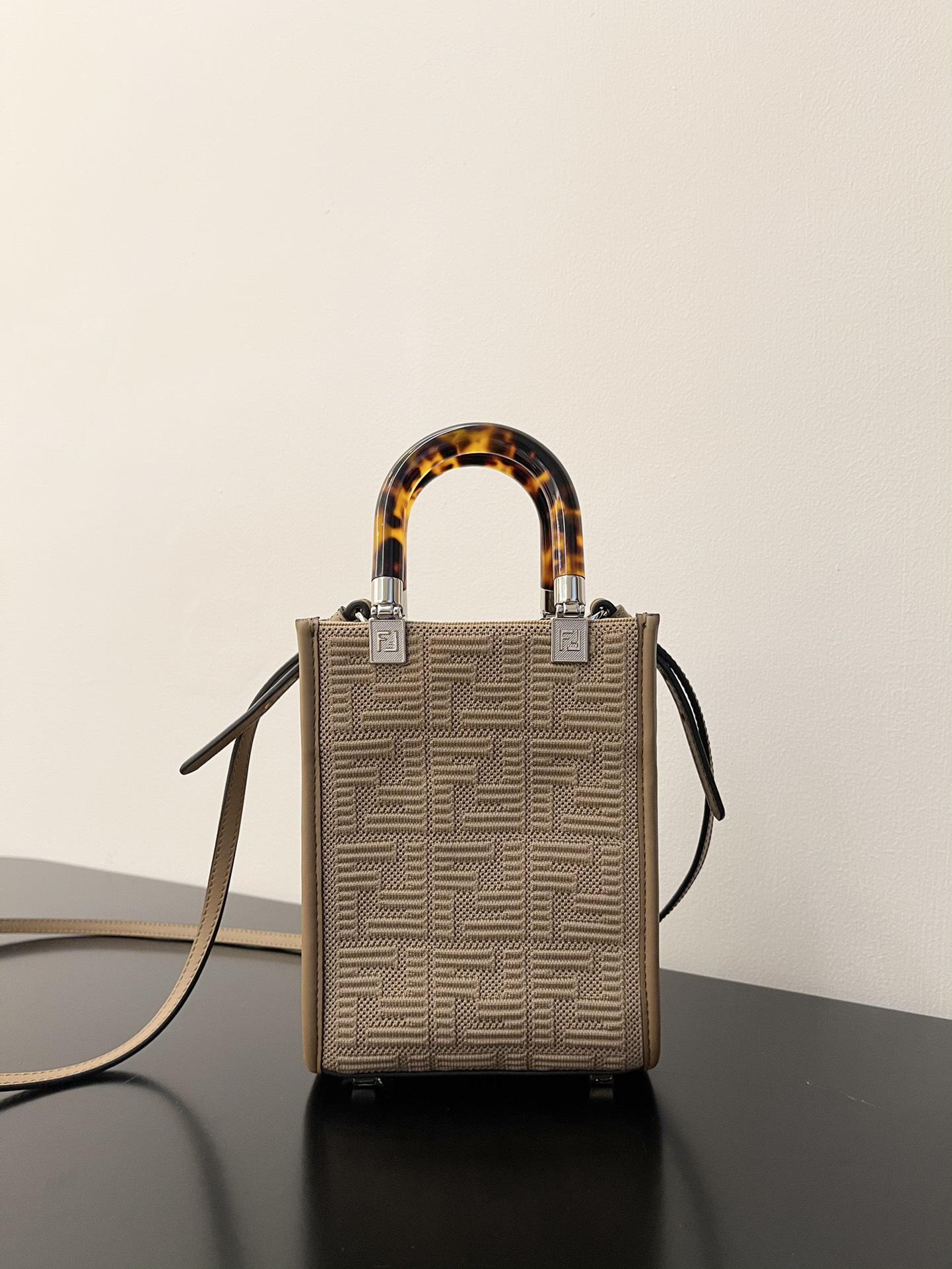 Fendi_Sunshine_Mini_Tote