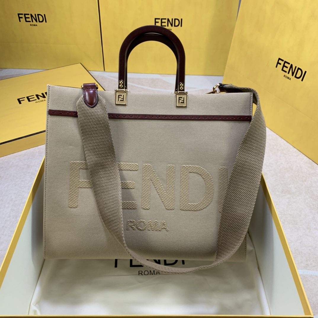 Fendi_Tote-36_17_31CM
