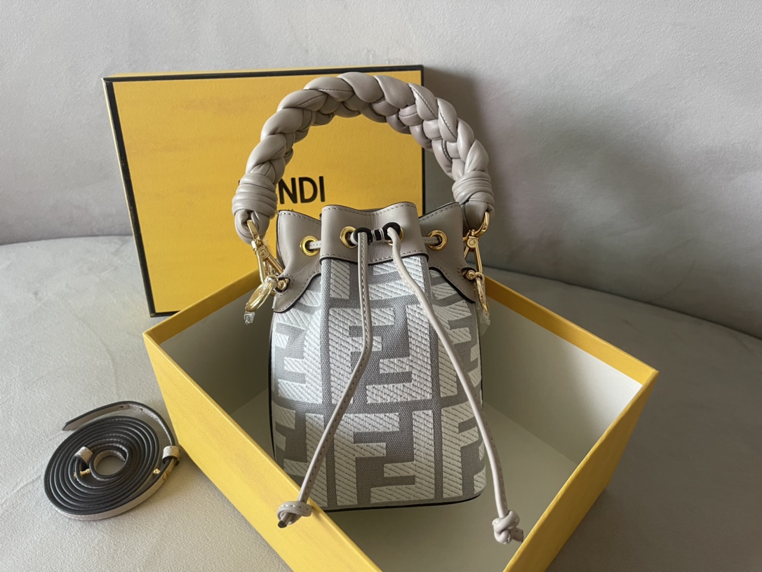 Fendi_Mini_Mon_Tresor_Ba