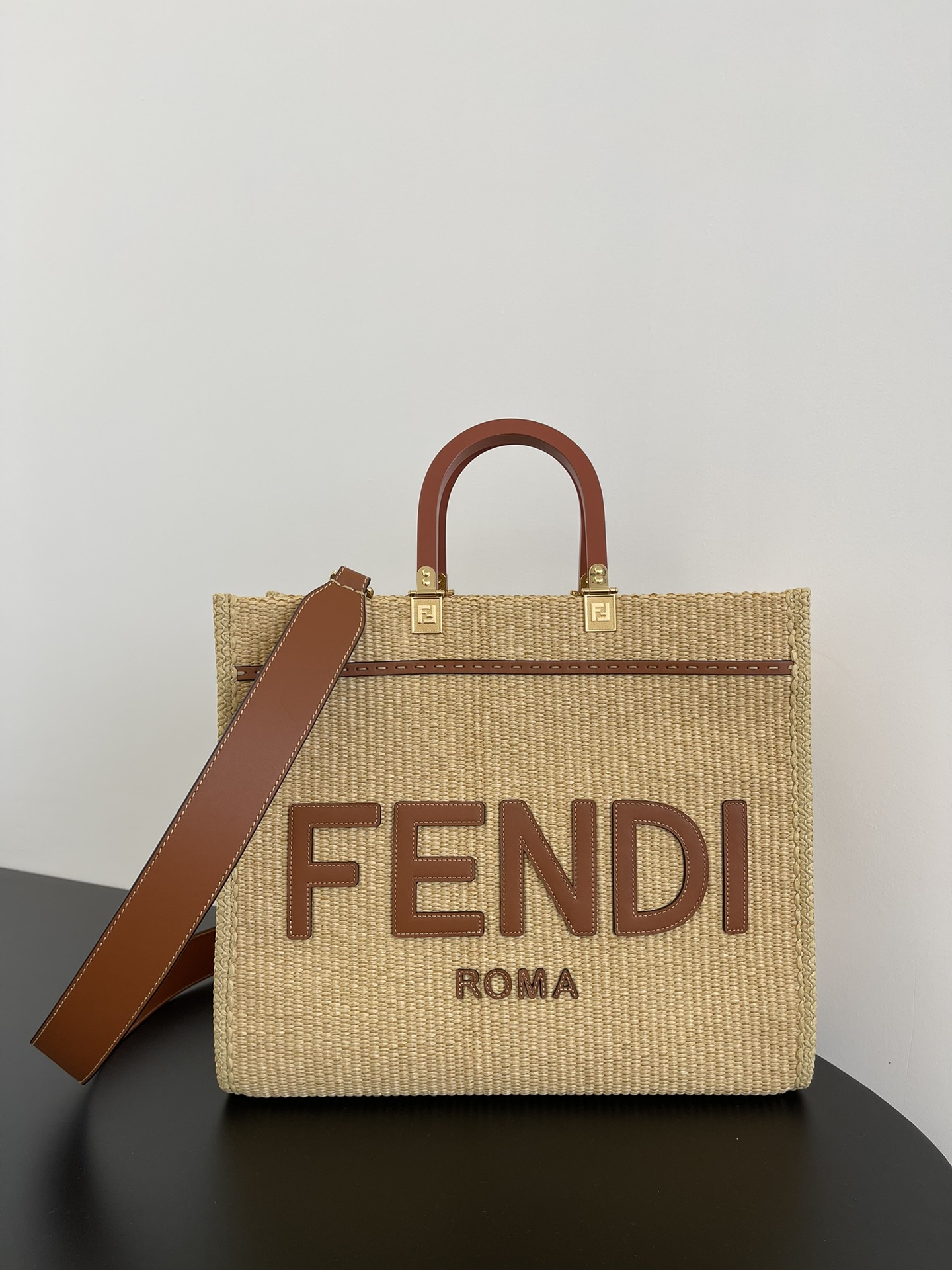 Fendi_Sunshine_Tote-31x1
