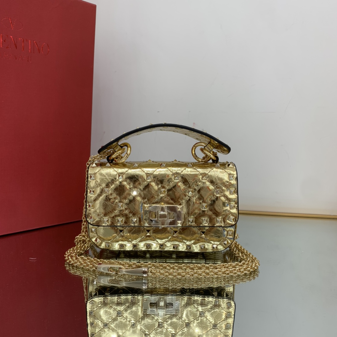 Valentino_Garavani_Rocks