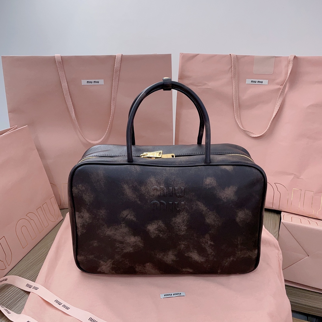 MiuMiu_Bowling_Bag-34X23